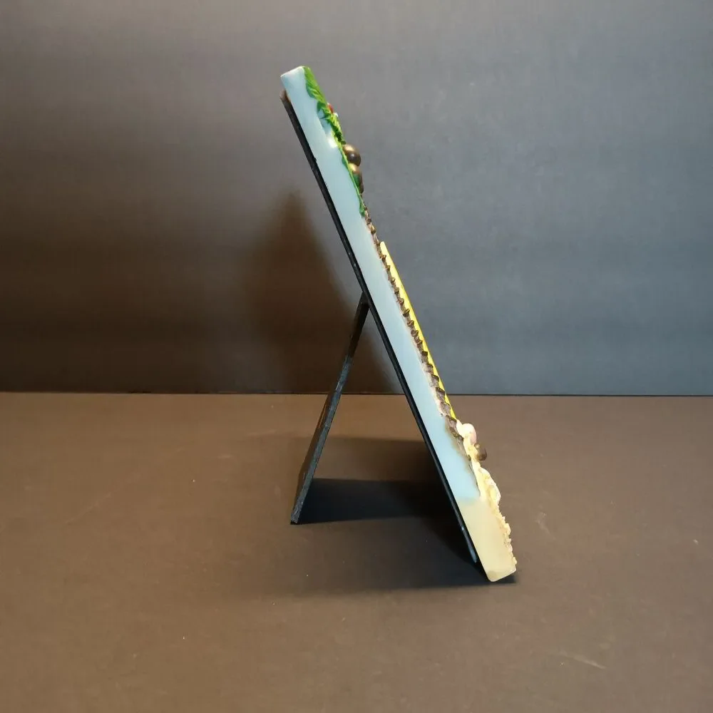 Free Standing Picture Frame © Carol Eldridge The Unique Collection 3 1/2